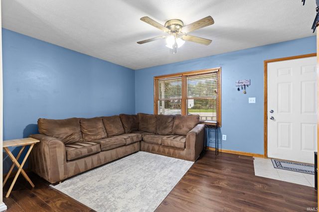 58915 Runway Road, Elkhart, IN 46516
