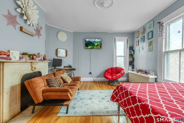 40 Allen Place, Hartford, CT 06106