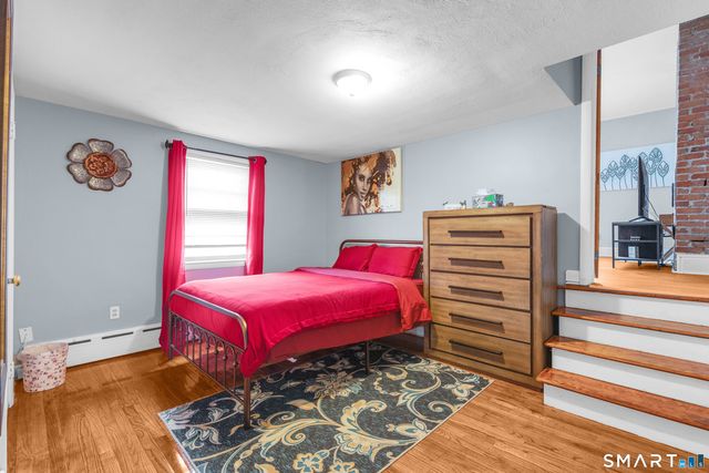 40 Allen Place, Hartford, CT 06106