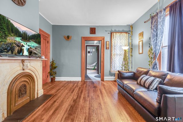 40 Allen Place, Hartford, CT 06106