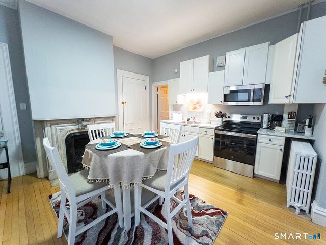 40 Allen Place, Hartford, CT 06106