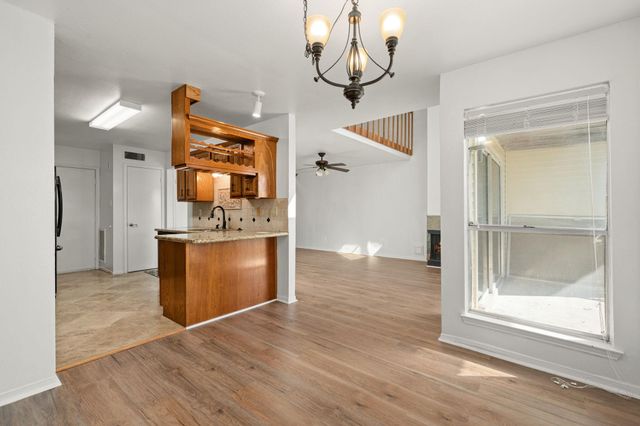 15916 Seahorse Drive, Houston, TX 77062