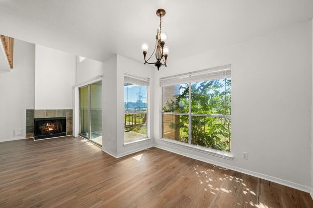 15916 Seahorse Drive, Houston, TX 77062