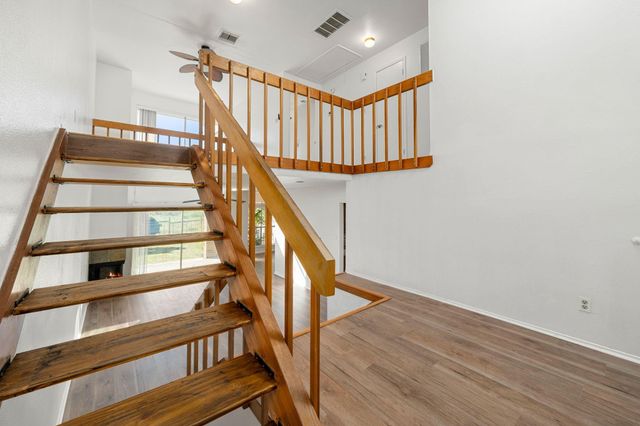 15916 Seahorse Drive, Houston, TX 77062