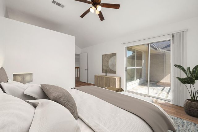 15916 Seahorse Drive, Houston, TX 77062