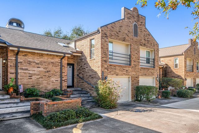 15916 Seahorse Drive, Houston, TX 77062