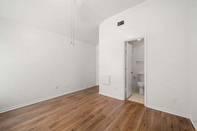 15916 Seahorse Drive, Houston, TX 77062