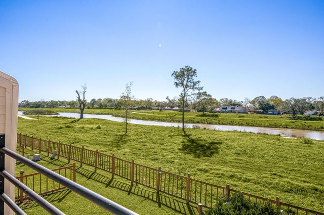 15916 Seahorse Drive, Houston, TX 77062