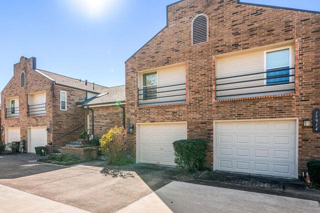 15916 Seahorse Drive, Houston, TX 77062