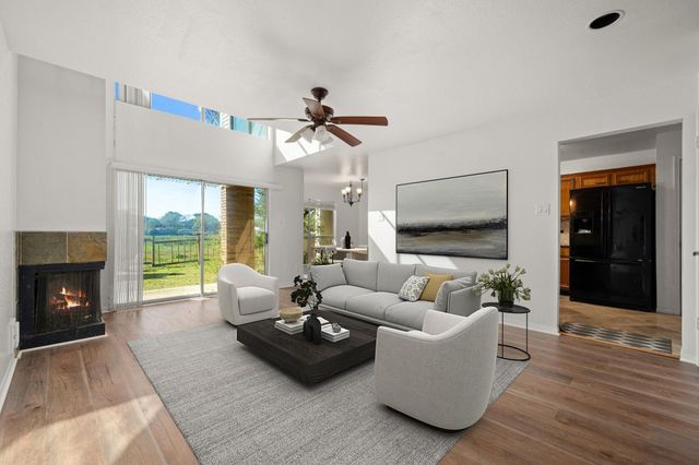 15916 Seahorse Drive, Houston, TX 77062