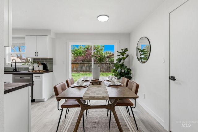 1207 W Chateau Ave, Meridian, ID 83646