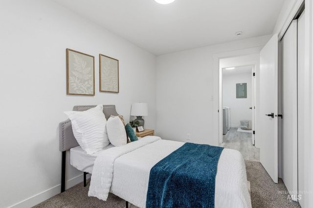 1207 W Chateau Ave, Meridian, ID 83646