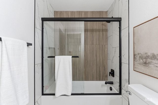 1207 W Chateau Ave, Meridian, ID 83646