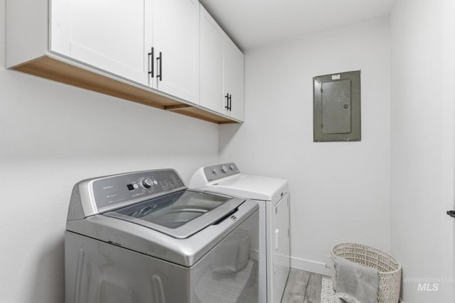 1207 W Chateau Ave, Meridian, ID 83646