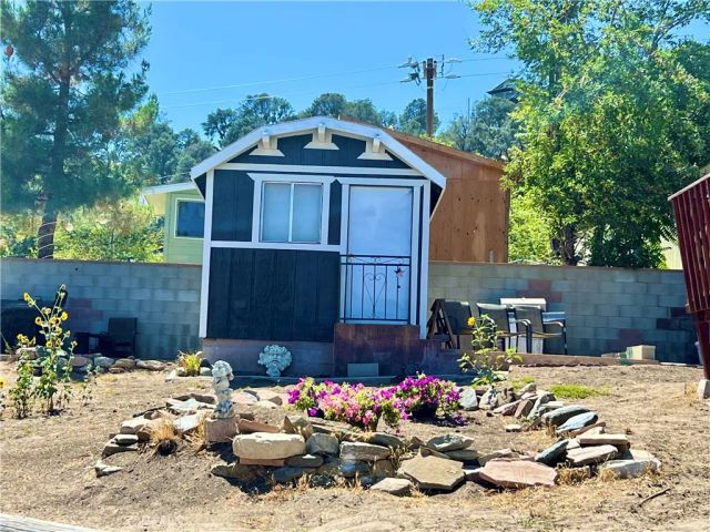 805 Lomita Trail, Frazier Park, CA 93225