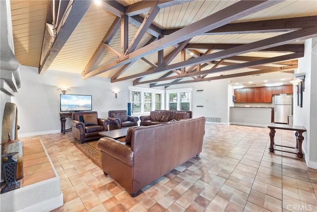 1345 Cabrillo Park Drive L16, Santa Ana, CA 92701