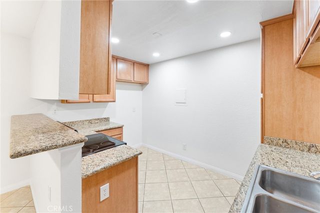 1345 Cabrillo Park Drive L16, Santa Ana, CA 92701