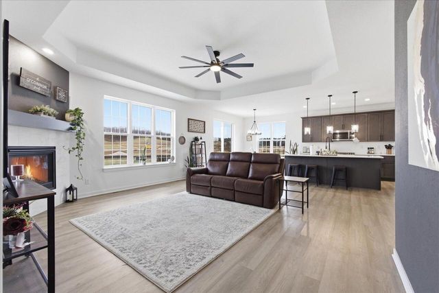 1425 Chapman COURT, Mukwonago, WI 53149