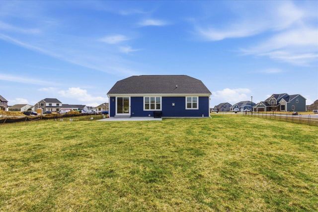 1425 Chapman COURT, Mukwonago, WI 53149