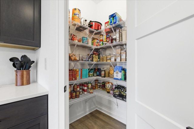 1425 Chapman COURT, Mukwonago, WI 53149