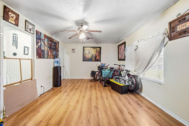 5003 Ridgeway Drive, Houston, TX 77033