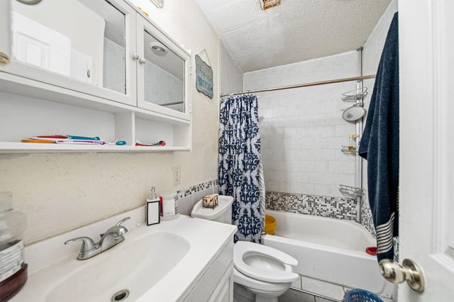 5003 Ridgeway Drive, Houston, TX 77033