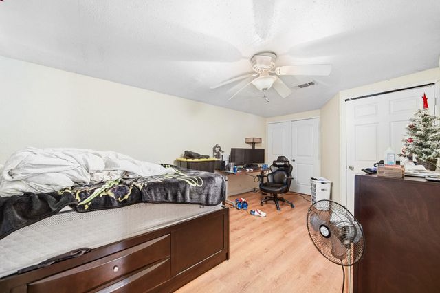 5003 Ridgeway Drive, Houston, TX 77033