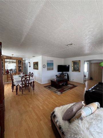 34 Pine Via, Anaheim, CA 92801