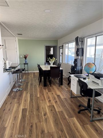 34 Pine Via, Anaheim, CA 92801