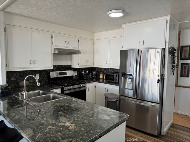 34 Pine Via, Anaheim, CA 92801