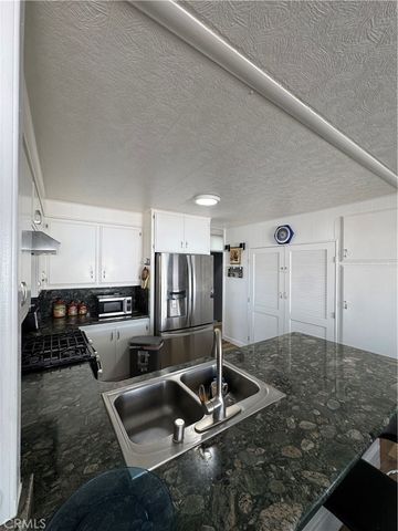 34 Pine Via, Anaheim, CA 92801