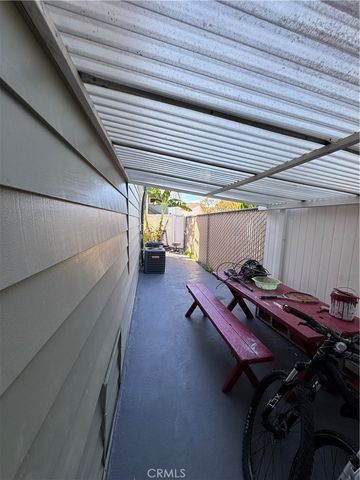 34 Pine Via, Anaheim, CA 92801