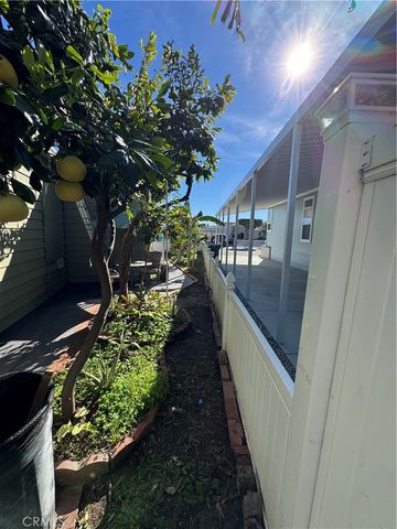 34 Pine Via, Anaheim, CA 92801