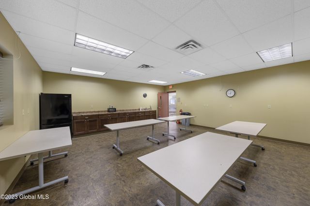 180 Ushers Road, Round Lake, NY 12151