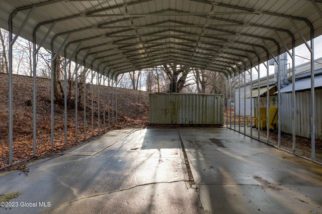 180 Ushers Road, Round Lake, NY 12151