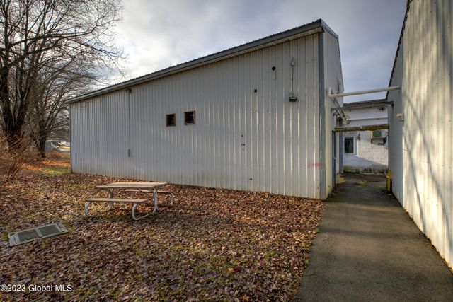 180 Ushers Road, Round Lake, NY 12151