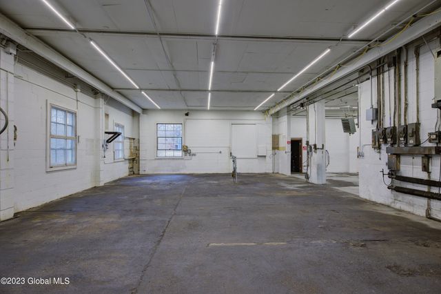 180 Ushers Road, Round Lake, NY 12151