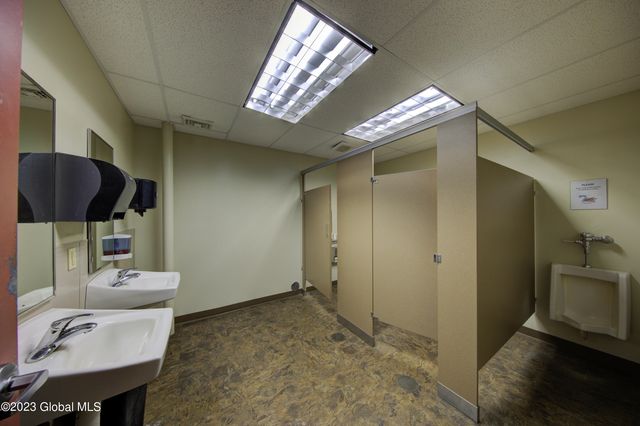 180 Ushers Road, Round Lake, NY 12151