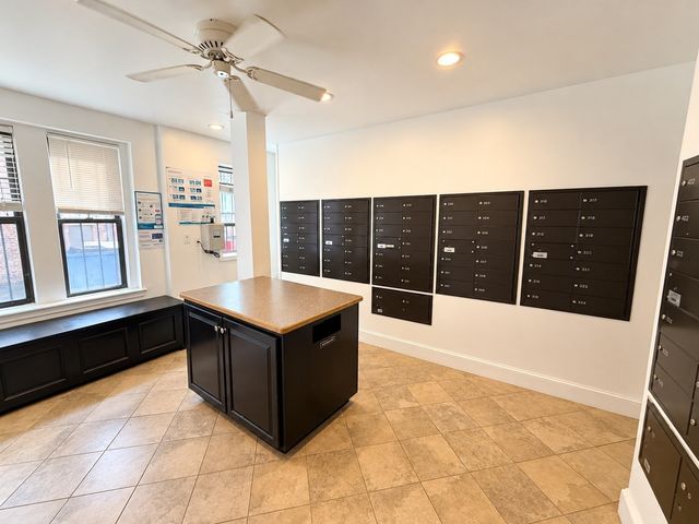 64 Queensberry 114, Boston, MA 02215