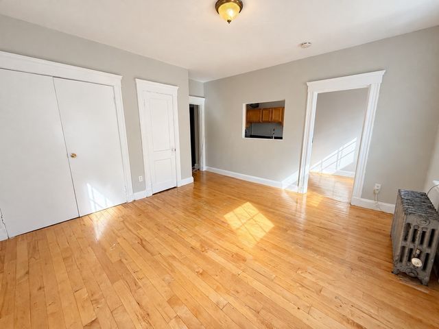 64 Queensberry 114, Boston, MA 02215