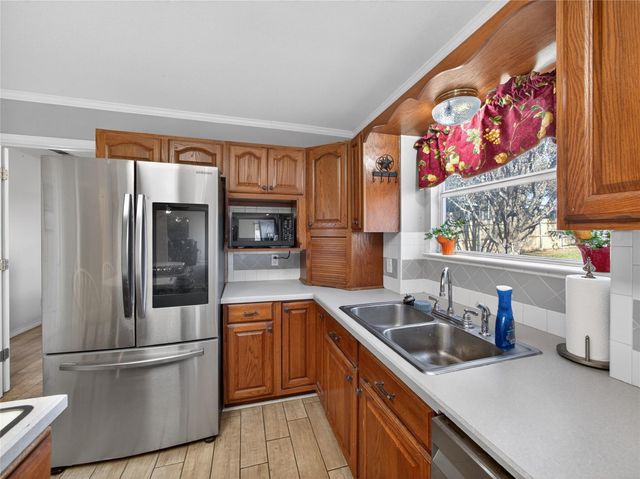 380 Salado Creek RD, Salado, TX 76571