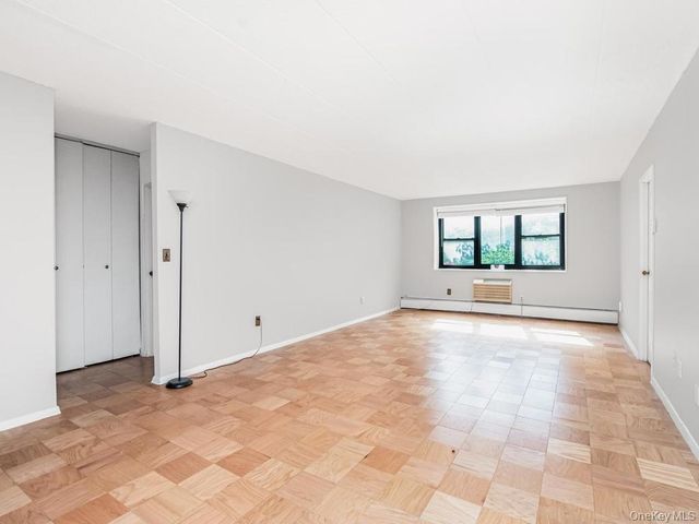 1085 Warburton Avenue 114, Yonkers, NY 10701