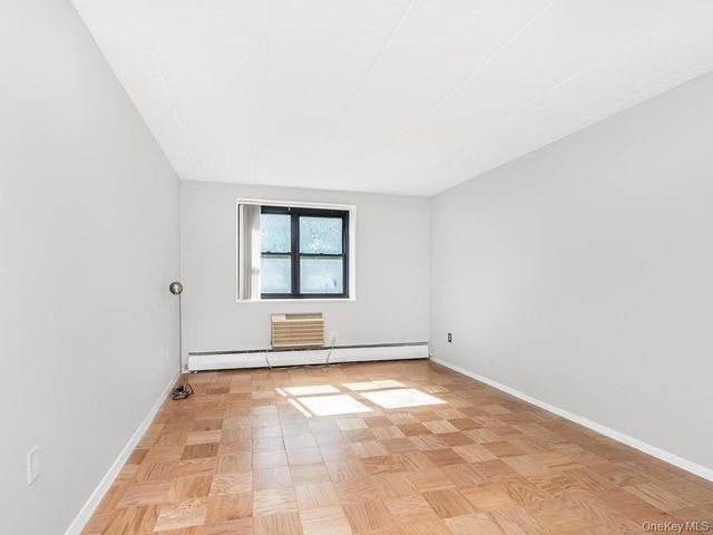 1085 Warburton Avenue 114, Yonkers, NY 10701