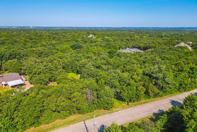 12811 Three Oaks Drive, Jones, OK 73049