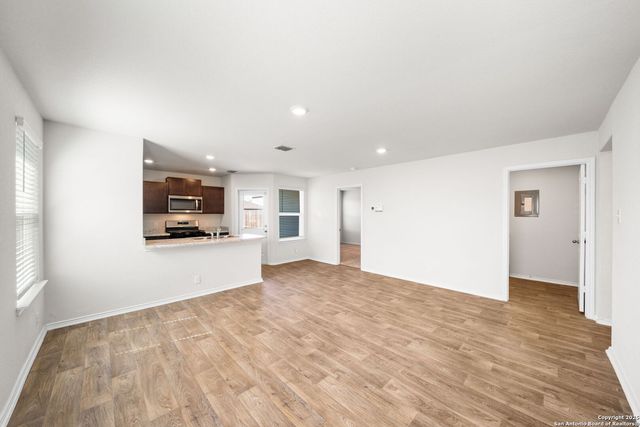 10027 Side Oats, San Antonio, TX 78254