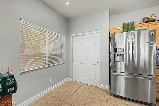 6721 Lookout Lodge Lane 2, North Las Vegas, NV 89084