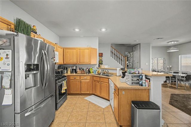 6721 Lookout Lodge Lane 2, North Las Vegas, NV 89084