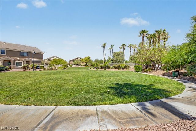 6721 Lookout Lodge Lane 2, North Las Vegas, NV 89084