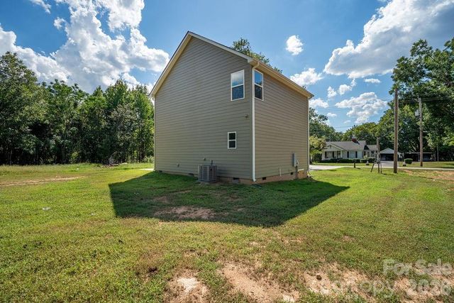 1402 N Modena Street, Gastonia, NC 28054