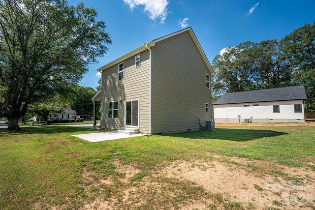 1402 N Modena Street, Gastonia, NC 28054